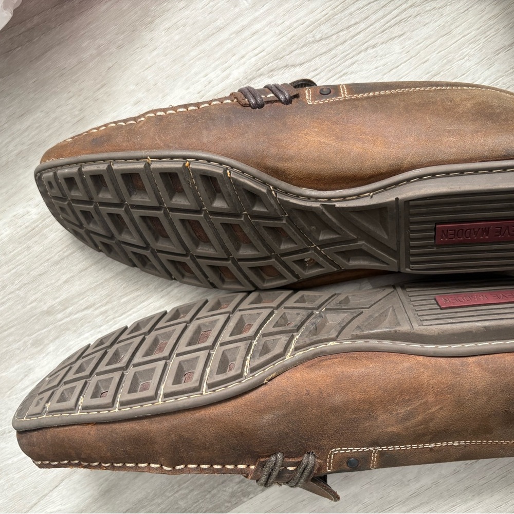 Steve Madden Two-Tone Brown Loafers - Picture 2 of 3